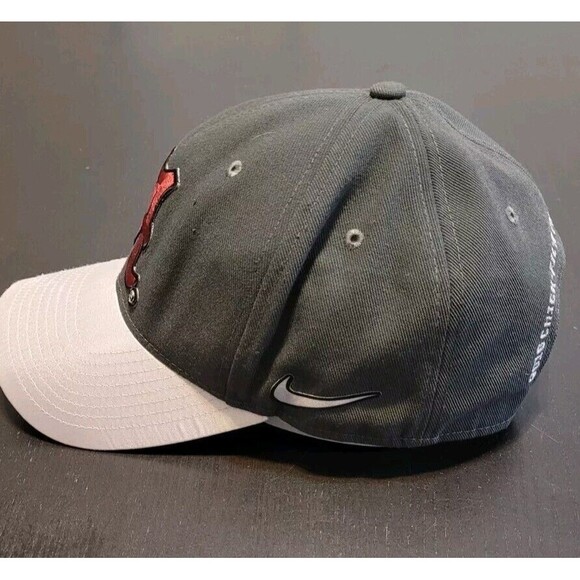 NIKE  ALABAMA CRIMSON TIDE 2016 CHICK-FIL-A PEACH BOWL CHAMPIONS SNAPBACK HAT - Picture 2 of 6